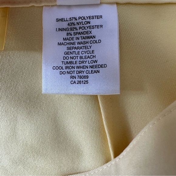 ASHWORTH Butter Yellow Golf Skort Size 16, Side Pockets Performance Wear‎ - Picture 4 of 6